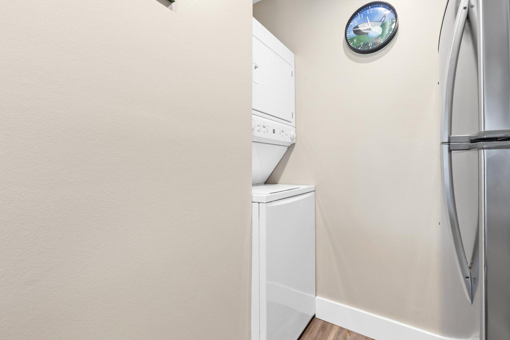 Apartment Edgewater 1302 *